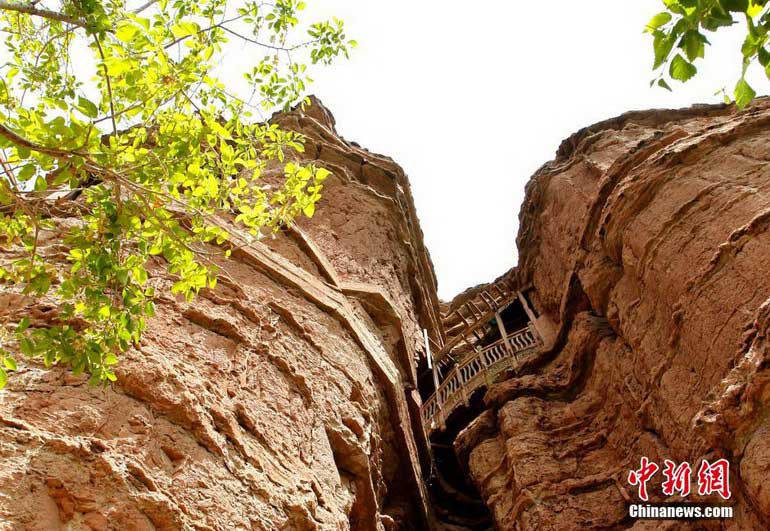 高清:探訪中國第二大懸空寺 青海西寧北禪寺